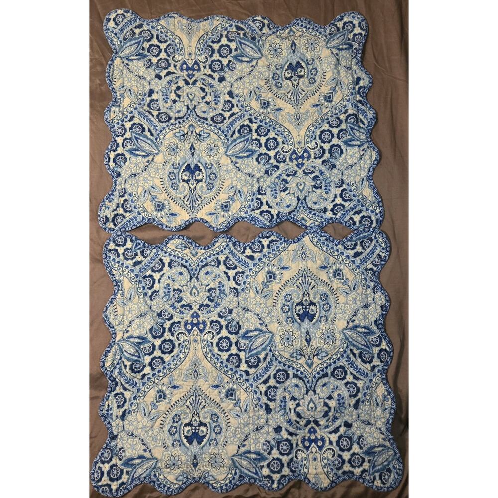 WAVERLY Pillow Shams Quilted Floral Paisley design with Scalloped edges/reversab